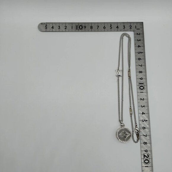 Louis Vuitton Pendant Necklace 560-081425 - Picture 7 of 9